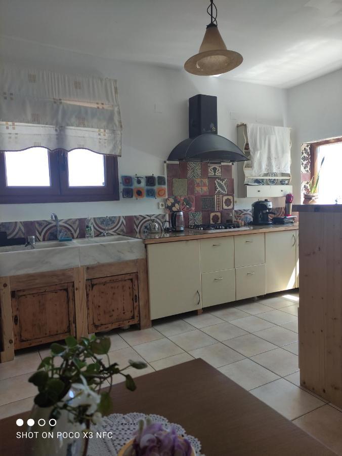 Aletraki -Off-Grid Retreat Above Heraklion, Peaceful Views Archanes Exterior photo